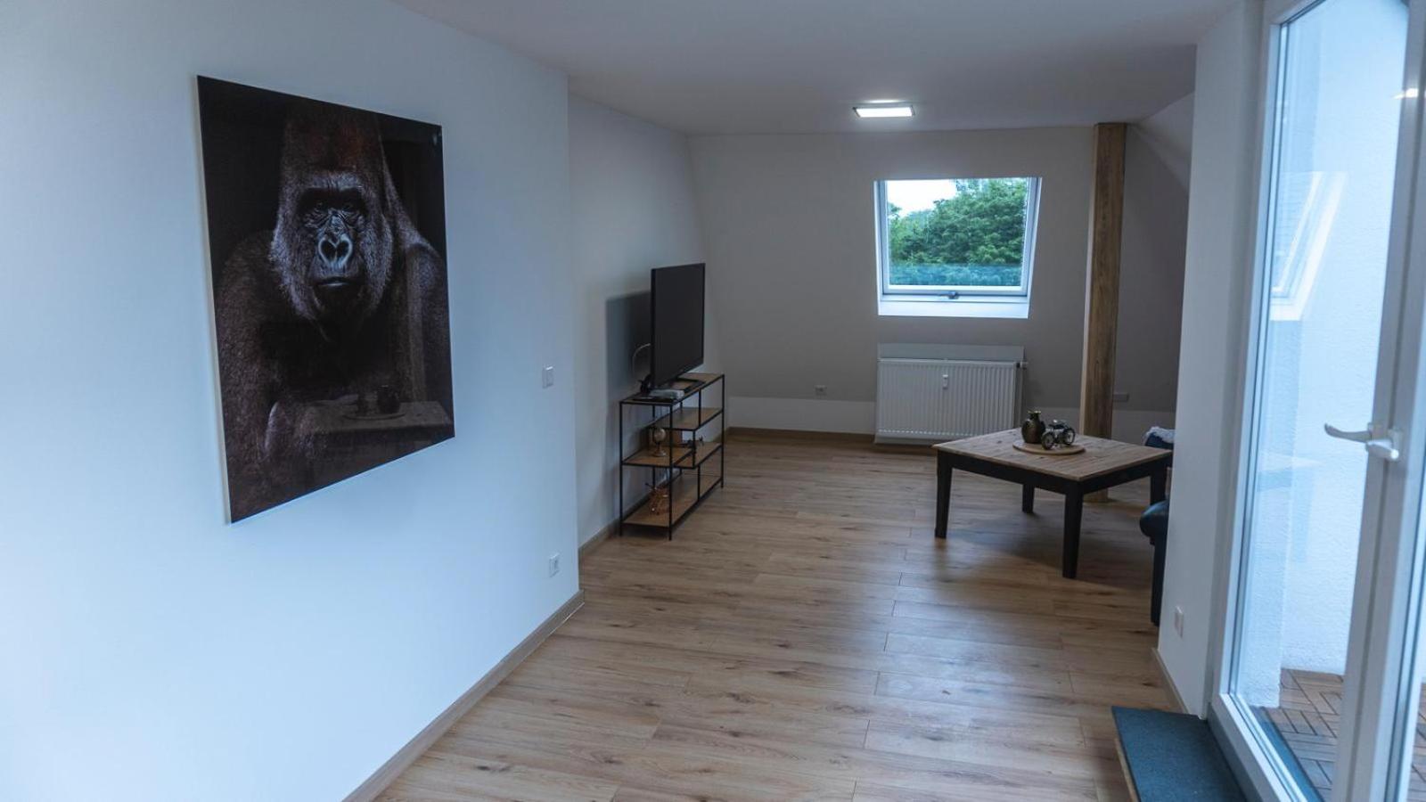 Moderne Ferienwohnung In Gelsenkirchen-Schalke Fuer 1 Bis 7 Personen Mit Terrasse, Ideal Fuer Gruppen & Stadionbesuche エクステリア 写真