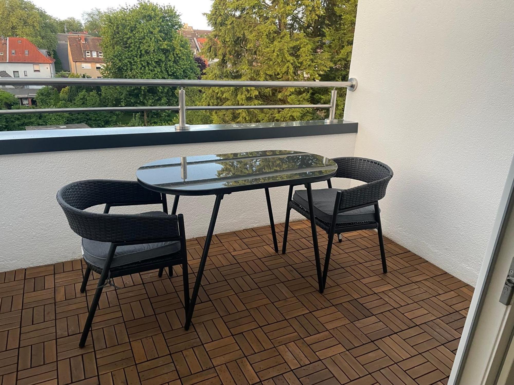 Moderne Ferienwohnung In Gelsenkirchen-Schalke Fuer 1 Bis 7 Personen Mit Terrasse, Ideal Fuer Gruppen & Stadionbesuche エクステリア 写真
